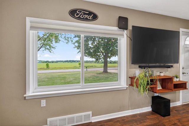 6096 Highway 73, Marshall, WI 53559