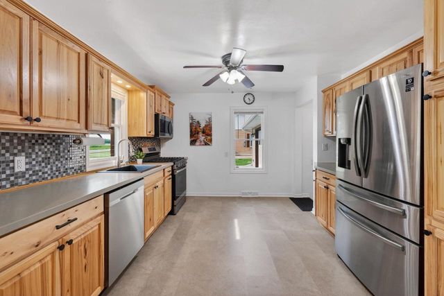 6096 Highway 73, Marshall, WI 53559