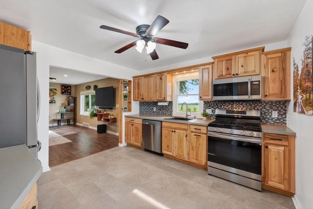 6096 Highway 73, Marshall, WI 53559