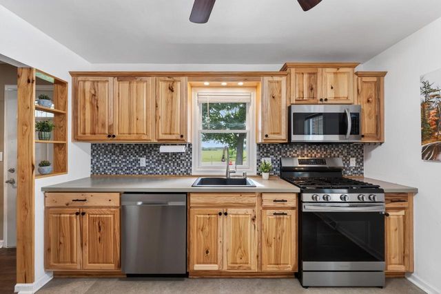 6096 Highway 73, Marshall, WI 53559