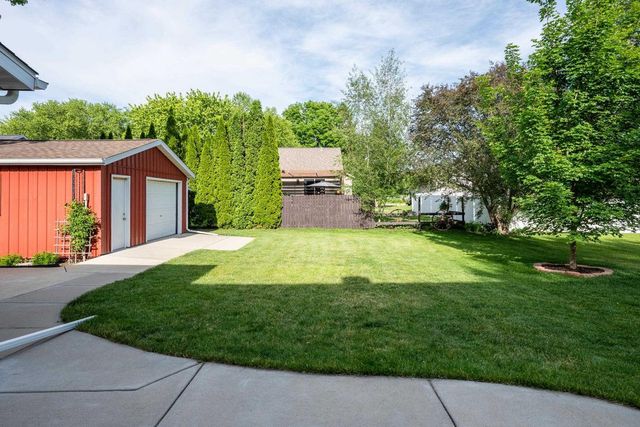 6096 Highway 73, Marshall, WI 53559