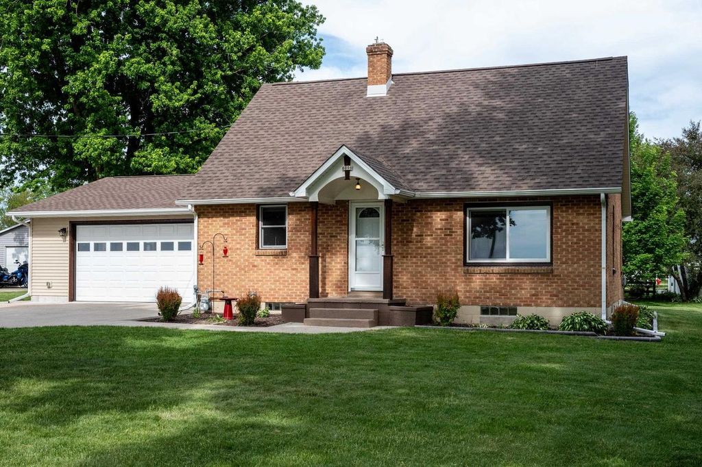 6096 Highway 73, Marshall, WI 53559