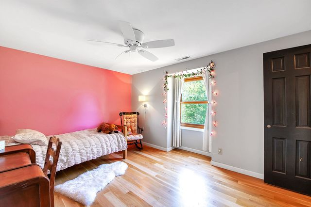 2111 Melrose Ln, Salina, KS 67401