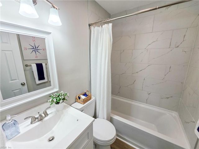 303 Dover RD, Hampton, VA 23666