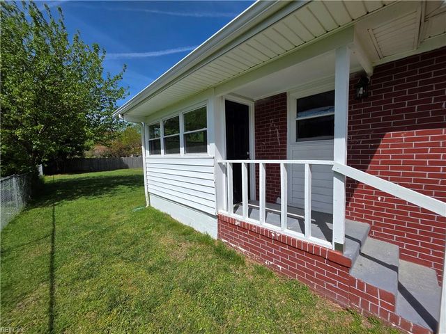 303 Dover RD, Hampton, VA 23666