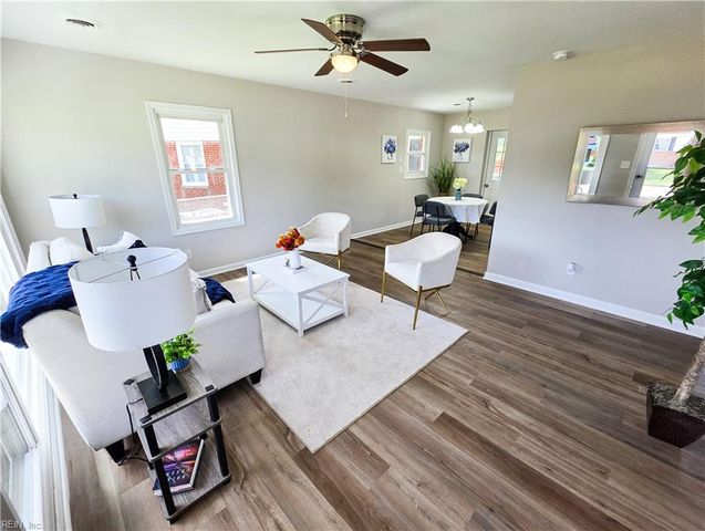 303 Dover RD, Hampton, VA 23666
