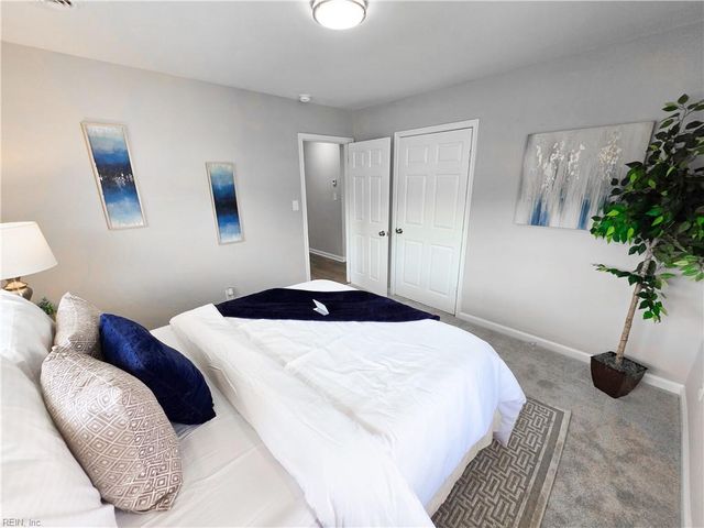 303 Dover RD, Hampton, VA 23666
