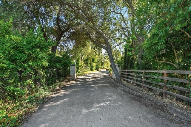 14582 Horseshoe Court, Saratoga, CA 95070