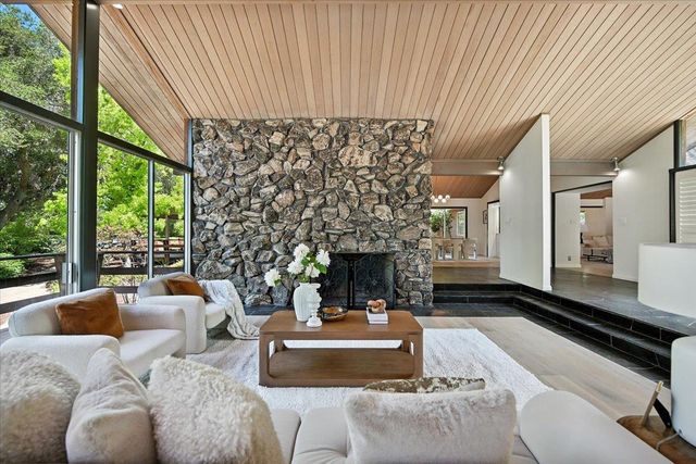 14582 Horseshoe Court, Saratoga, CA 95070