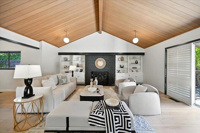 14582 Horseshoe Court, Saratoga, CA 95070