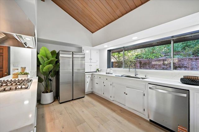 14582 Horseshoe Court, Saratoga, CA 95070