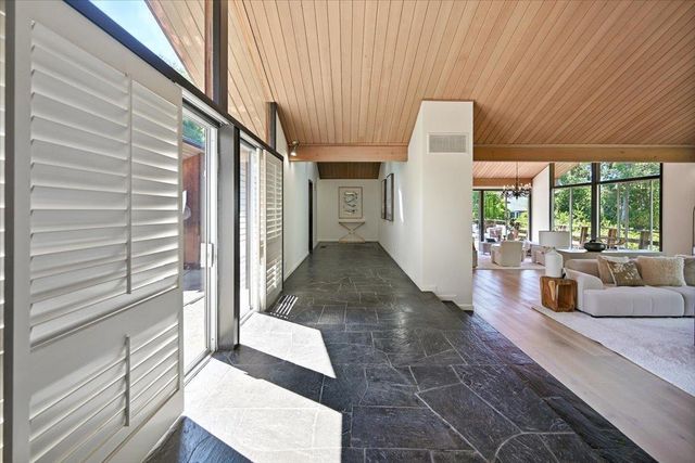 14582 Horseshoe Court, Saratoga, CA 95070