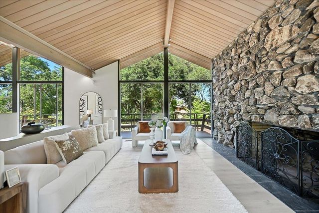 14582 Horseshoe Court, Saratoga, CA 95070