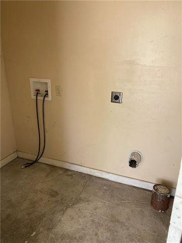 151 N Georgia Avenue, Mercedes, TX 78570