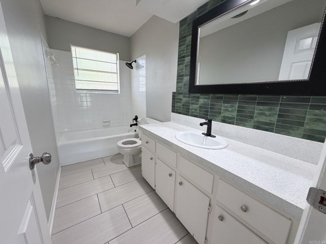 11814 Ashwood Drive, Little Rock, AR 72212