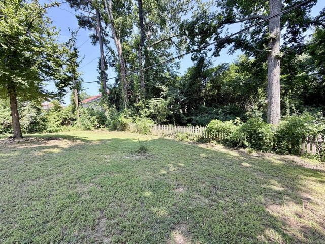11814 Ashwood Drive, Little Rock, AR 72212
