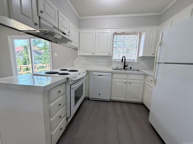 11814 Ashwood Drive, Little Rock, AR 72212