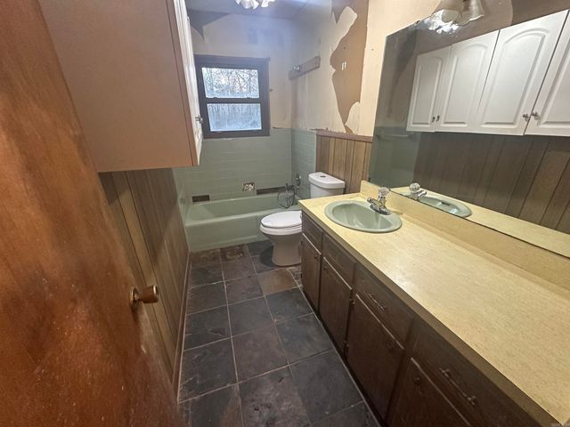 604 Lower Ridge, Conway, AR 72032