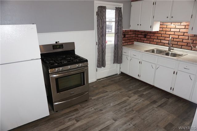 23 Starcrest Drive 21, Cheektowaga, NY 14225