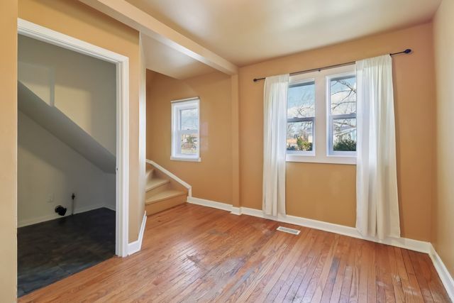 611 Golfview Drive, Round Lake Beach, IL 60073