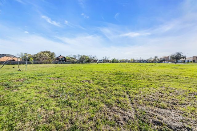 5134 Northwest Highway, Garland, TX 75043