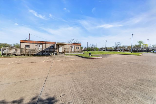 5134 Northwest Highway, Garland, TX 75043