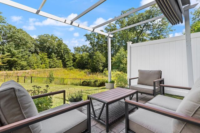 25 Craftsman Ct 25, Grafton, MA 01560