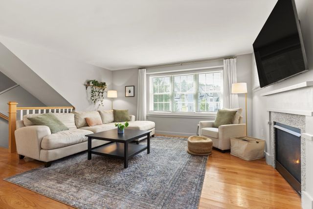 25 Craftsman Ct 25, Grafton, MA 01560