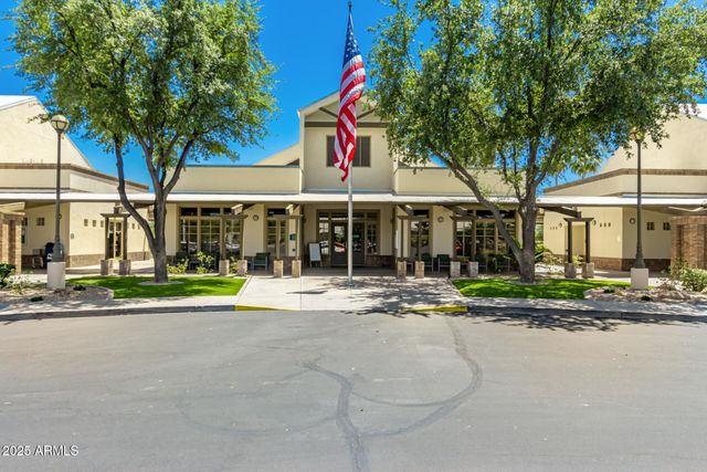 17651 N Coconino Drive, Surprise, AZ 85374