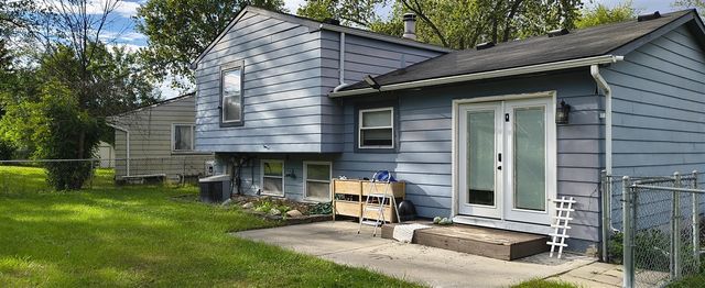 15212 Orchard Court, Romulus, MI 48174