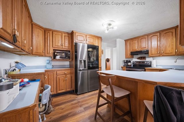 1549 Clearview Heights Road, Charleston, WV 25312