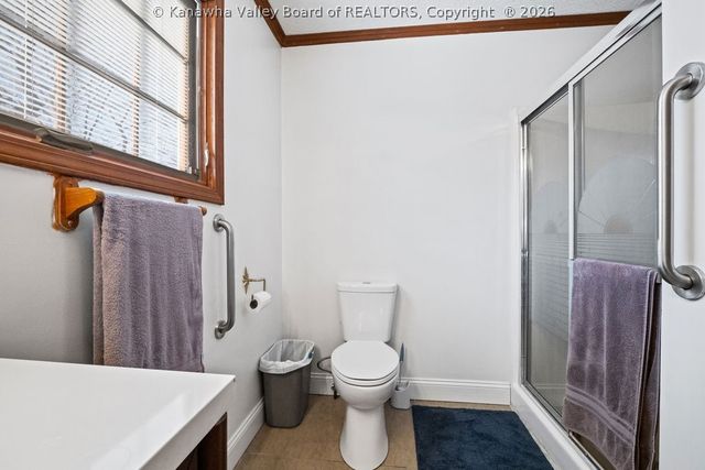 1549 Clearview Heights Road, Charleston, WV 25312