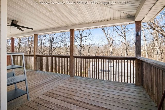 1549 Clearview Heights Road, Charleston, WV 25312