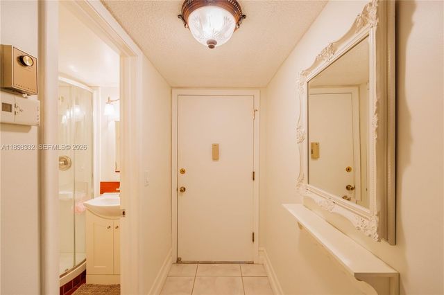 4750 NW 22nd Court 211, Lauderhill, FL 33313