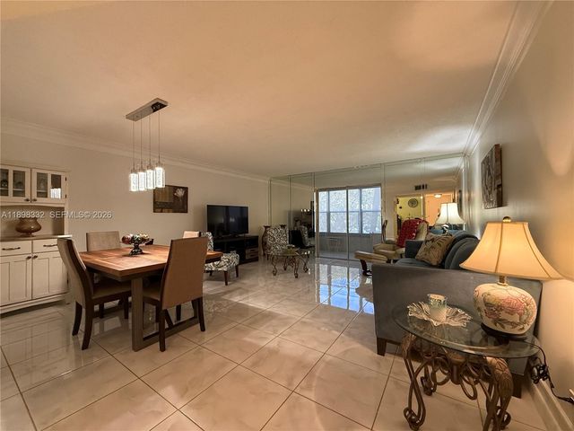 4750 NW 22nd Court 211, Lauderhill, FL 33313