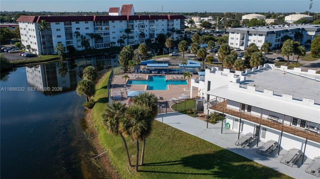 4750 NW 22nd Court 211, Lauderhill, FL 33313