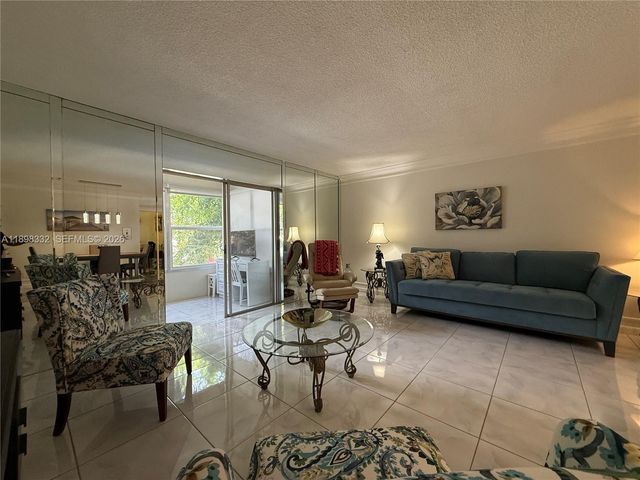 4750 NW 22nd Court 211, Lauderhill, FL 33313