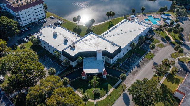 4750 NW 22nd Court 211, Lauderhill, FL 33313