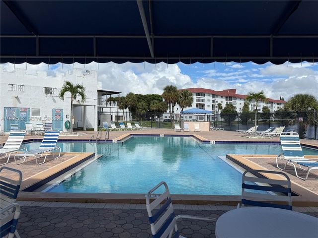 4750 NW 22nd Court 211, Lauderhill, FL 33313