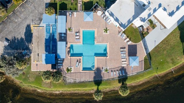 4750 NW 22nd Court 211, Lauderhill, FL 33313