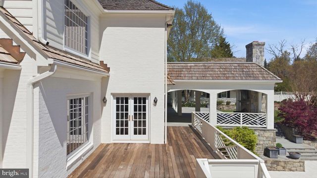 11101 PINEY MEETINGHOUSE RD, Potomac, MD 20854