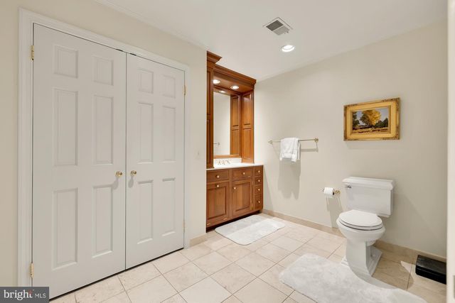 11101 PINEY MEETINGHOUSE RD, Potomac, MD 20854