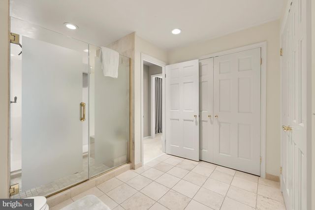 11101 PINEY MEETINGHOUSE RD, Potomac, MD 20854