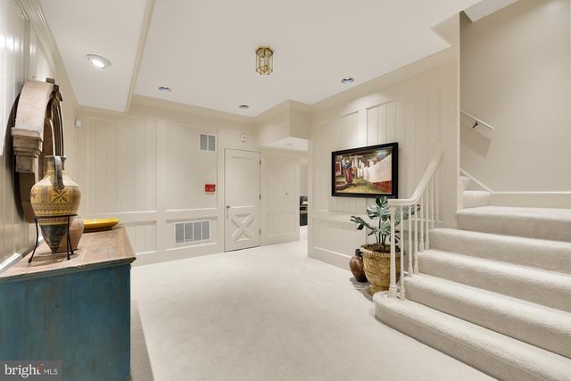 11101 PINEY MEETINGHOUSE RD, Potomac, MD 20854