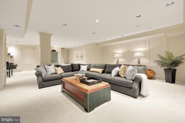 11101 PINEY MEETINGHOUSE RD, Potomac, MD 20854