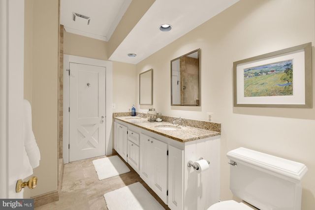 11101 PINEY MEETINGHOUSE RD, Potomac, MD 20854