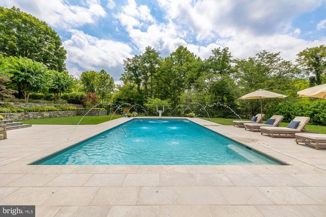 11101 PINEY MEETINGHOUSE RD, Potomac, MD 20854