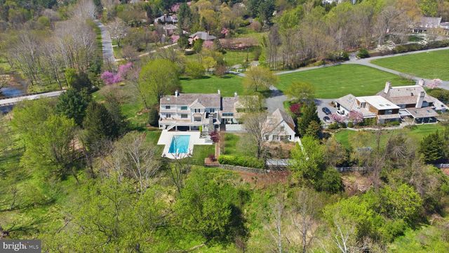 11101 PINEY MEETINGHOUSE RD, Potomac, MD 20854