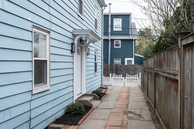 21 Starr Lane, Boston, MA 02130