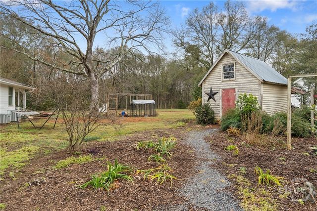 4535 S Barnett Shoals Road, Athens, GA 30605